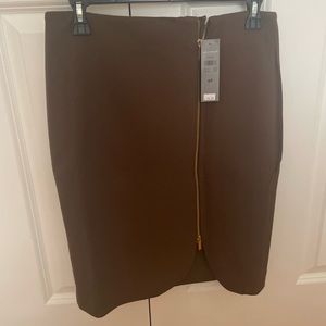 Ann Taylor size 6P skirt, NWT, never worn